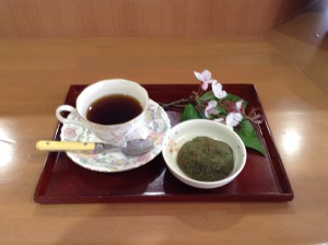 2019.4.2 お茶会(よもぎ団子) (1)